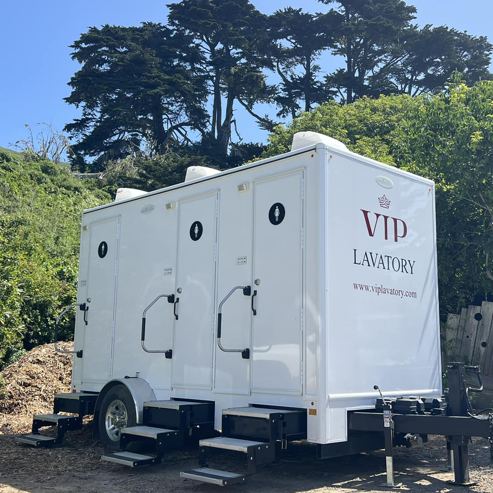 Mobile Toilet Trailer Luxury 3 - Outdoor Camping Rental 리뷰 및 가격